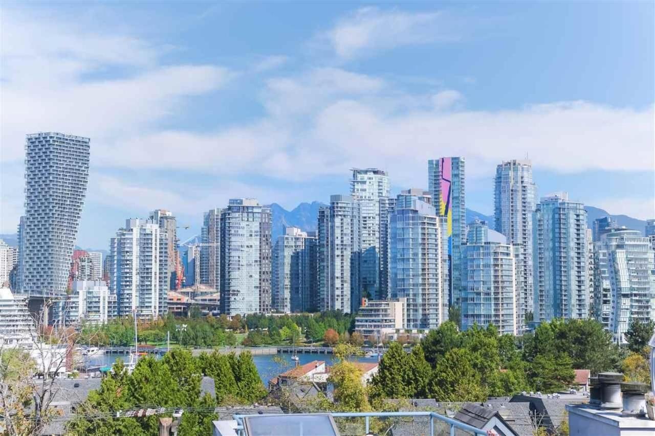 Charming Heritage Home With Mountain And City Views Vancouver Luaran gambar